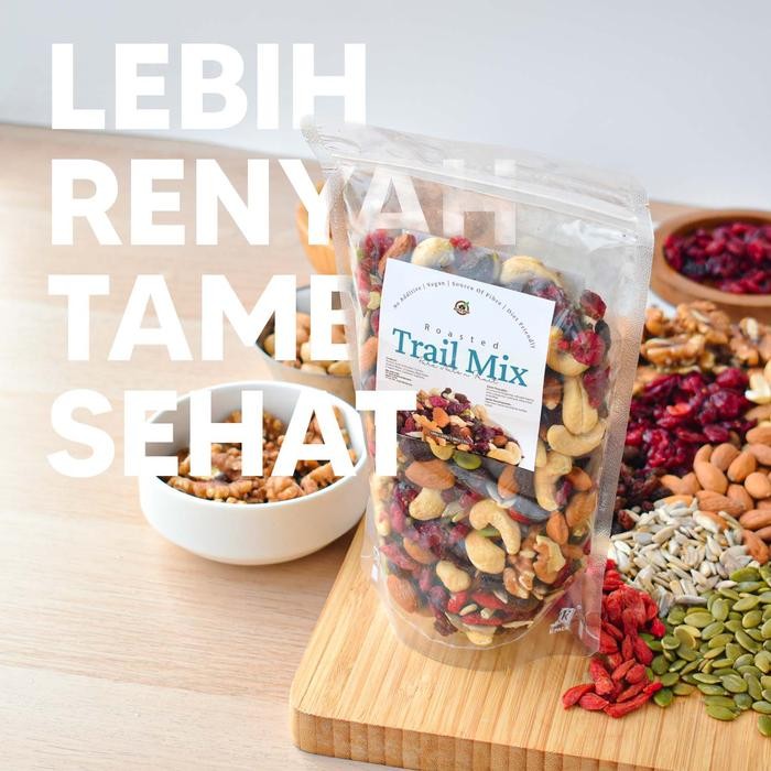 

SALE Roasted Trail Mix ( Mixed Nuts Panggang ) Dried Fruit Camilan Kacang peanut - 150 GrTERLARIS
