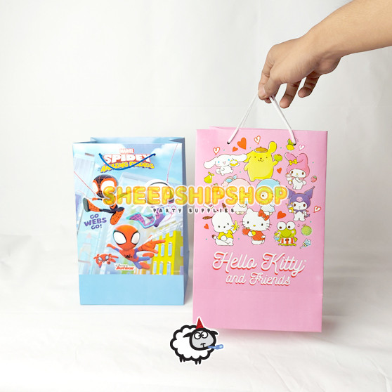 

TAS KERTAS SPIDERMAN HELLOKITTY SANRIO 20X12X31CM Paper Goddie Bag Kantong Duplek Bingkisan Hadiah