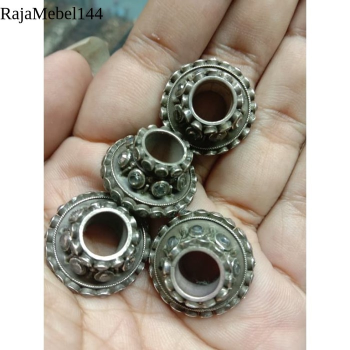 

Mendak Keris Perak Susun istimewa