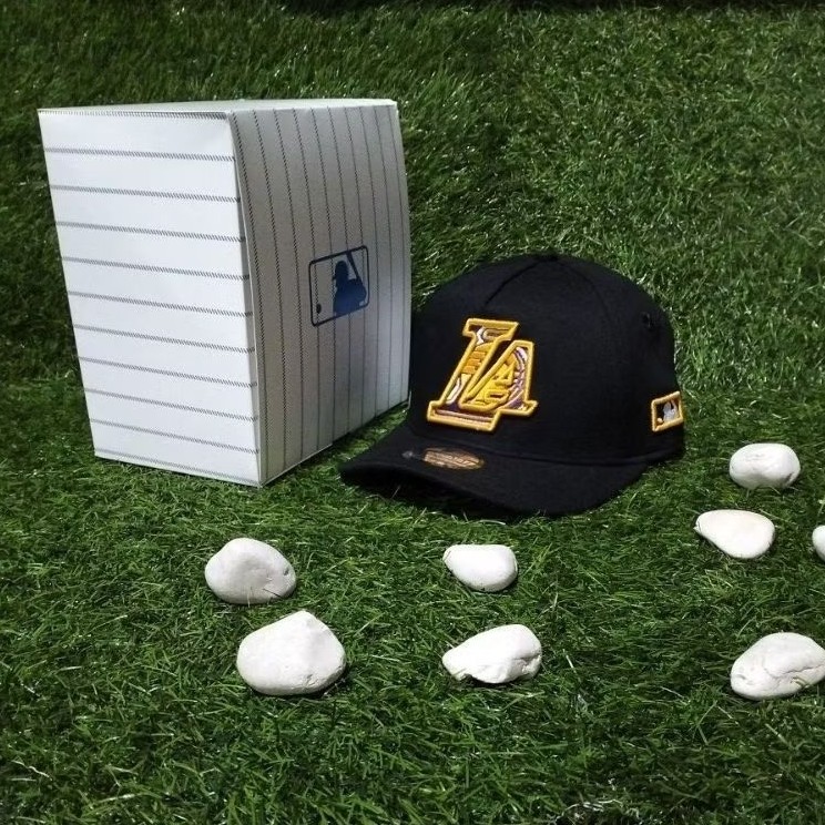 Topi Baseball LA Lakers Yellow purple Bahan Hitam Topi Premium Unisex Full Tag MLB