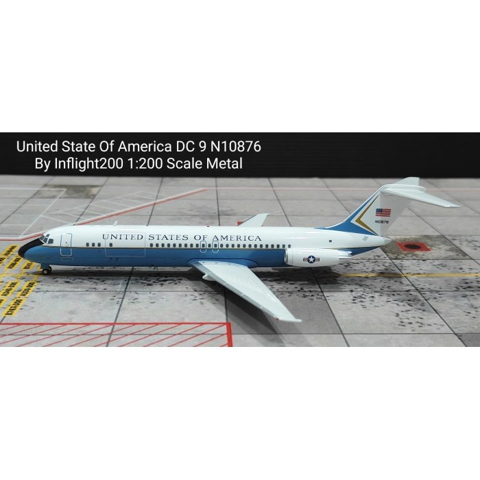 Miniatur Pesawat Terbang United State Of America DC 9 N10876  Inflight200 Metal Diecast Aircraft