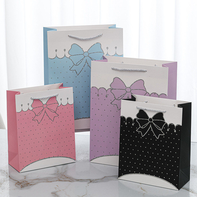 

Paper Bag Gift Cute / Paperbag Hadiah Motif Pita Blink2 - BC0481