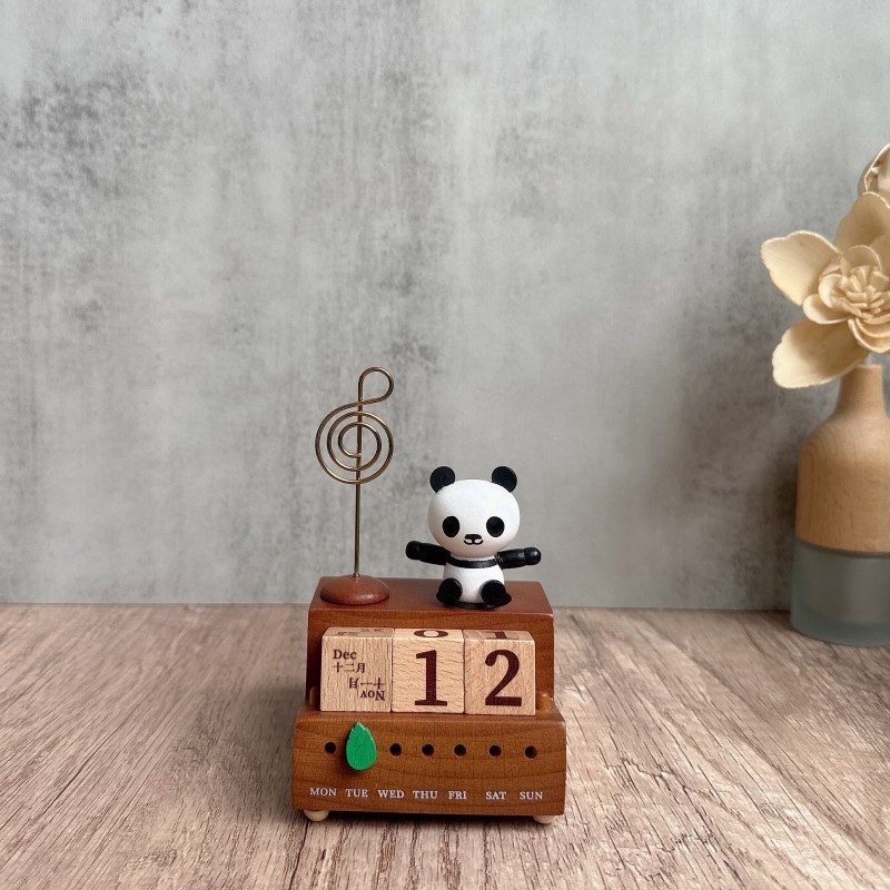 

Panda Desk Calendar Wooden Music Box Student Office Creative Desktop Ornament Birthday Christmas Gifts Home Decoration