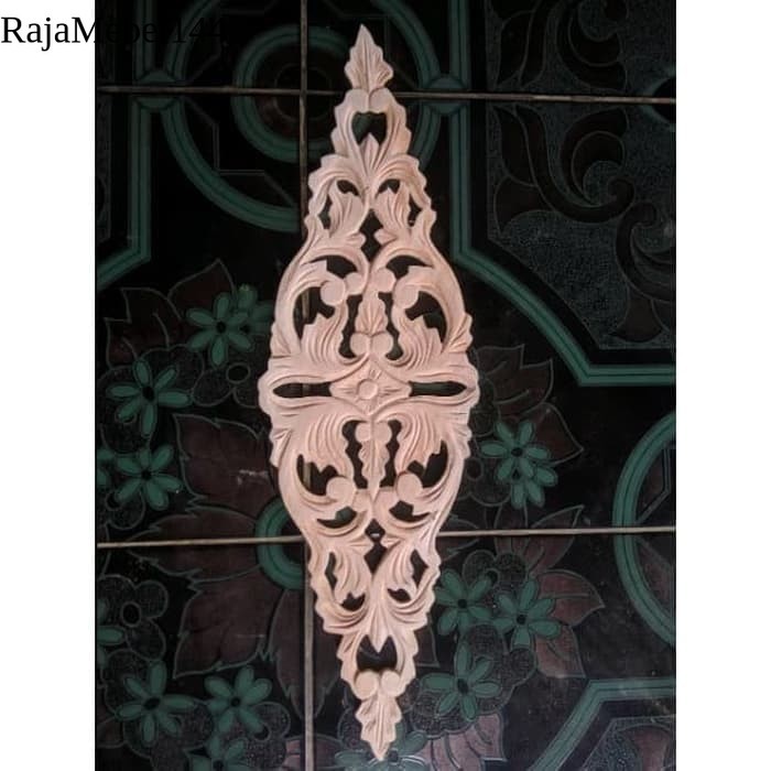 

Model Ornamen Ukir Tempel Kayu Jepara Berkualitas Bahan Kayu Mahoni termurah