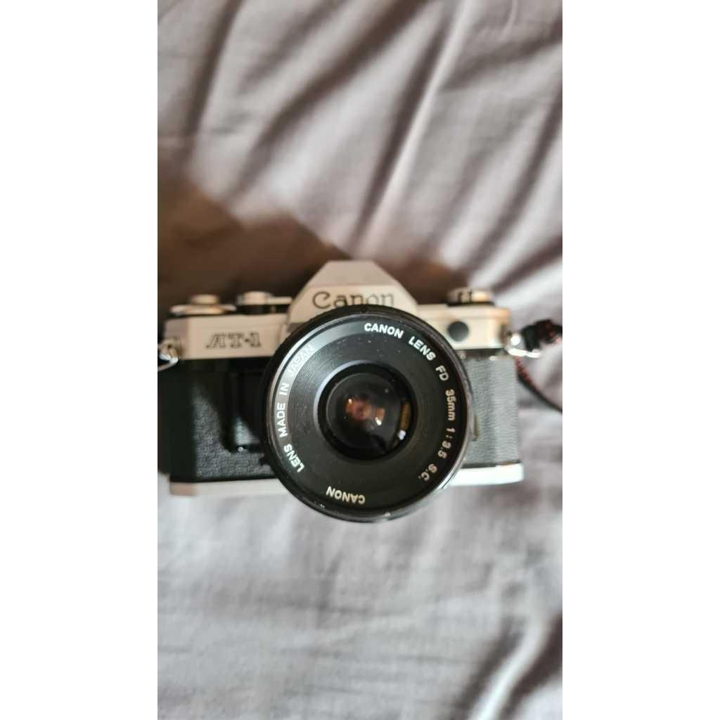 Canon AT-1 with Canon FD Lens 35mm Kamera Analog