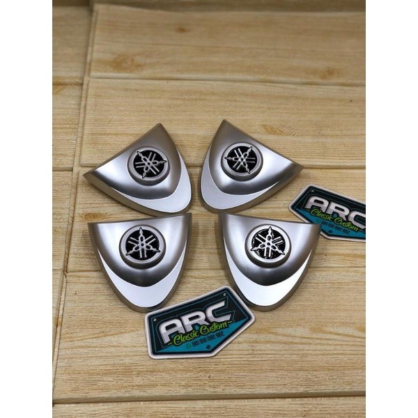Emblem Logo Silver Panel Depan Yamaha FIZ R F1ZR VEGA R LAMA emblem dasi fiz r vega r lama