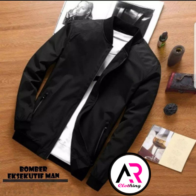 Baju Korea Terkini / JAKET PRIA / JAKET BOMBER PRIA ANTI ANGIN TERBARU / JAKET BOMBER MAN HARINGTON 