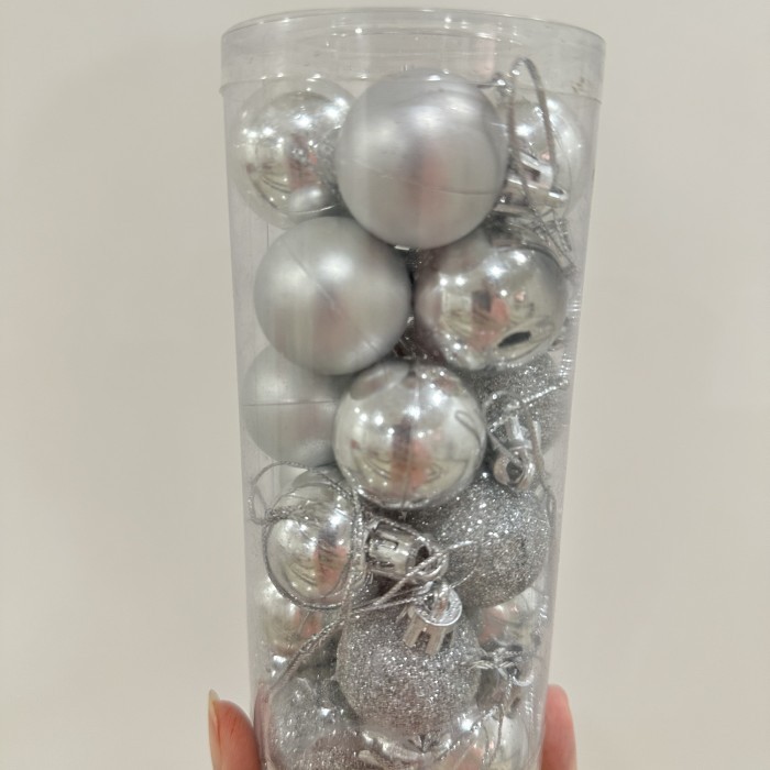 

Bola Natal Hiasan TABUNG Per Pack Isi 24Pc. Size 3Cm/4Cm/6Cm/8Cm - Tabung 3Cm SLVR