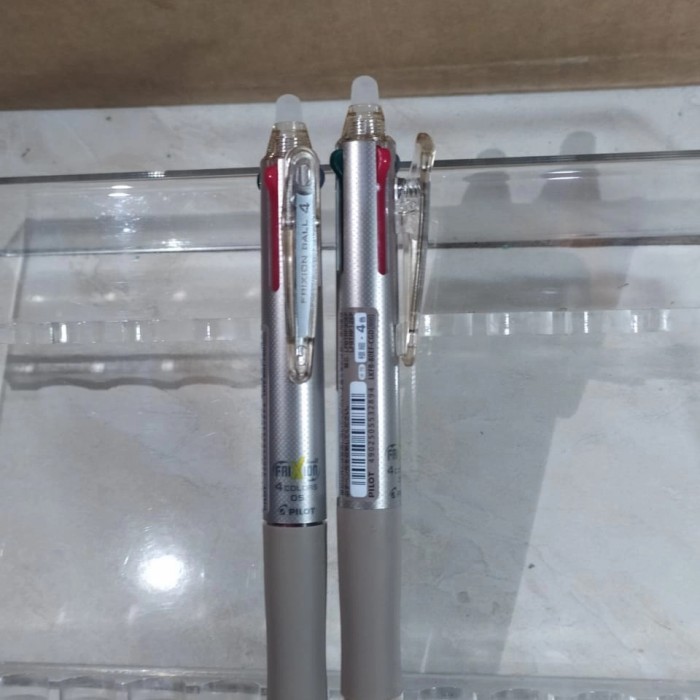 

[Promo]BEST PILOT FRIXION CLICKER 3 IN 1/ PULPEN 3 WARNA - Silver