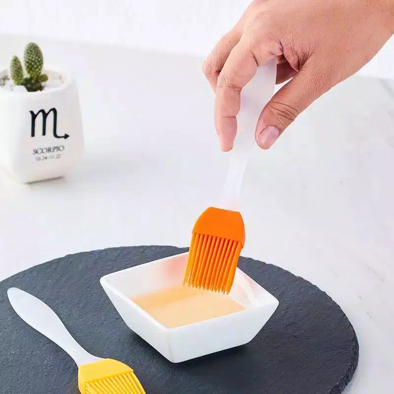 TrendyStuff.id   Kuas Mentega BBQ Brush Oles Makanan Dapur Alat Kue Roti Silikon Silicone Murah COD 