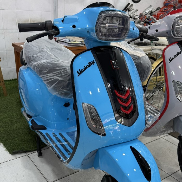 UWINFLY T3S PRO TERBARU NEW MOTOR LISTRIK MODEL VESPA DARI UWINFLY T3SPRO - Biru