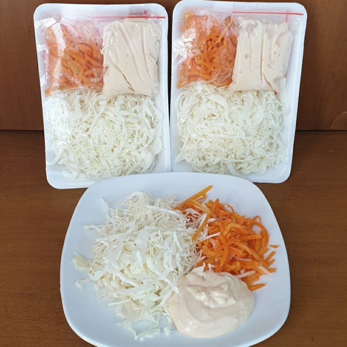 

SALAD ACAR WORTEL & KOL dengan MAYONAISE