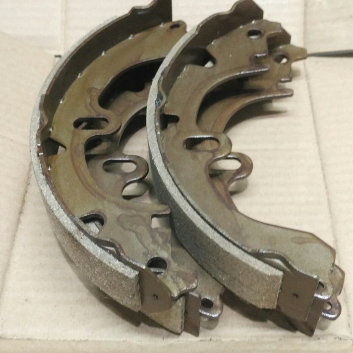 Kampas Rem Belakang Toyota Corolla GL/ Great Corolla / Toyota Twin Cam berkualitas