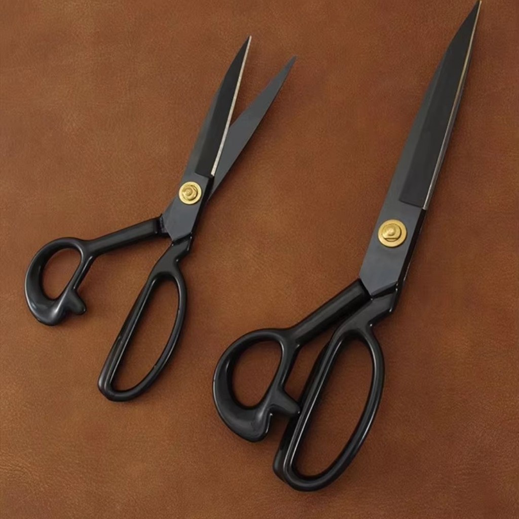 

NYBEBY26 POTONG KAIN BUTTERFLY HITAM BAHAN BAJA MANGAN GALVANIS 8" / " / " PROFESSIONAL TAILOR