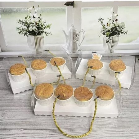 

PACKAGING MIKA PERSEGI PANJANG TERSEDIA 3 UKURAN BERTALI EMAS MIKA ROLL CAKE DESERT BOX MIKA MEWAH BERTALI BISA COD