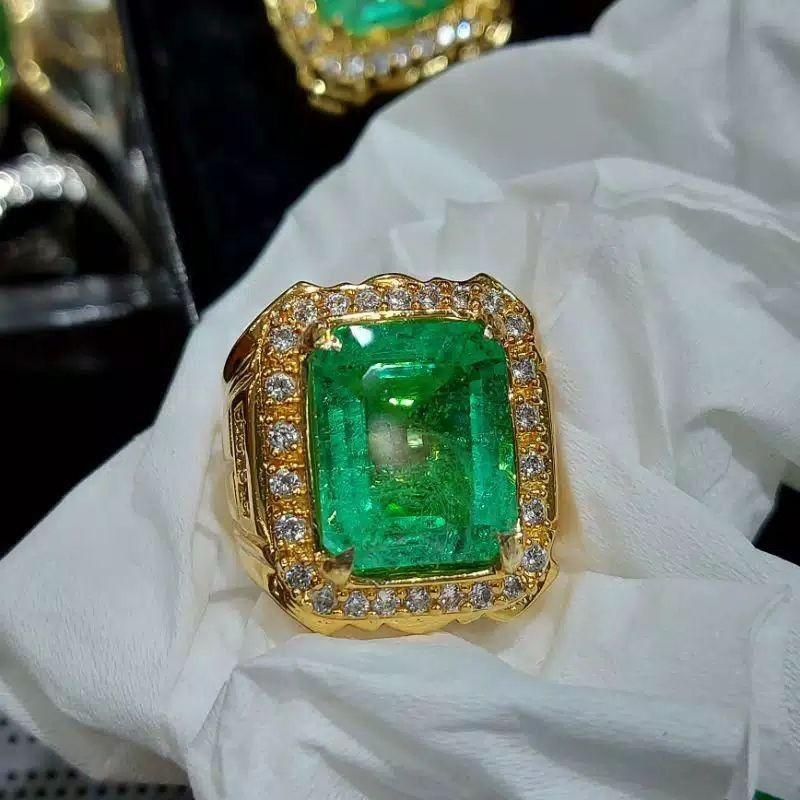 batu cincin jambrut