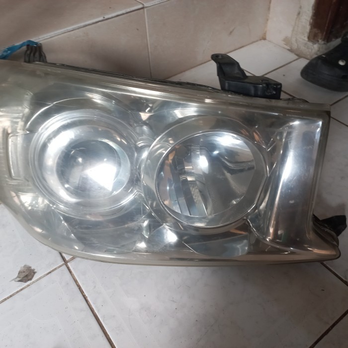 Headlamo Fortuner 2010