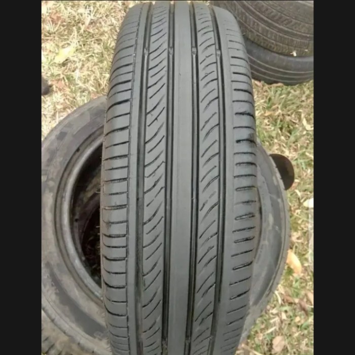 ban mobil second 165/80 r13 (NOS)