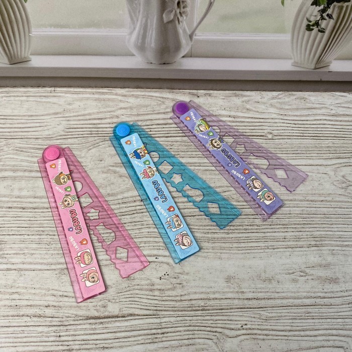 

Penggaris Lipat 30 CM LABUBU LABULABU LUBABU / Ruler Garisan Lipat Labubu ukuran 30cm Alat Tulis Sekolah Anak Kualitas Terbaik Harga Termurah