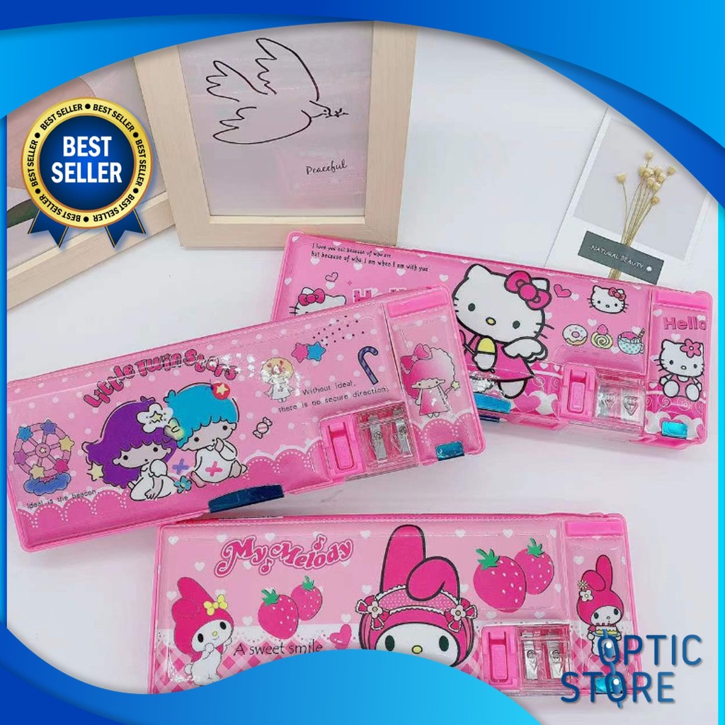 

OPTIC - S5984 Kotak Pensil Sanrio / Kotak Pensil Anak Dilengkapi Rautan / Kotak Pensil Magnet 2 Sekat / Kotak Pensil Karakter Lucu