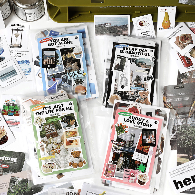 

200 pcs Vintage Clip and paste Memo Pad Collage Material Paper DIY Decorative Diary Album Lable Stationery Craft Background
