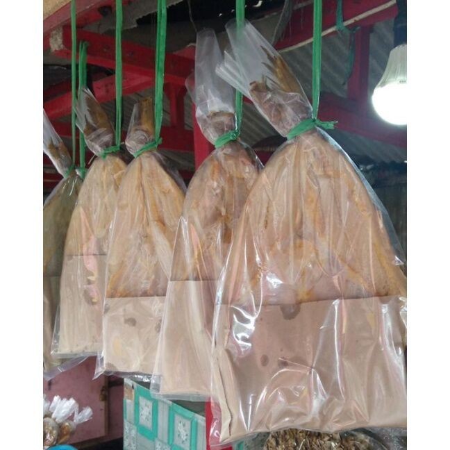 

ikan asin jambal roti super ngeprul 500 gram khas Pangandaran dan masih fresh dan kualitas bagus