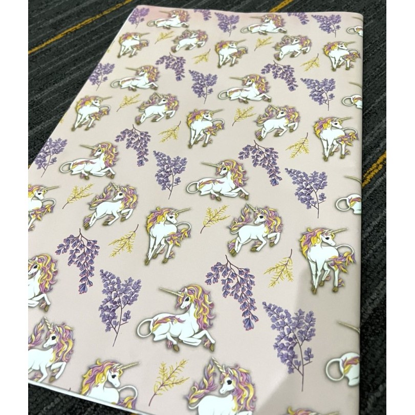 

Kertas kado unicorn lavender