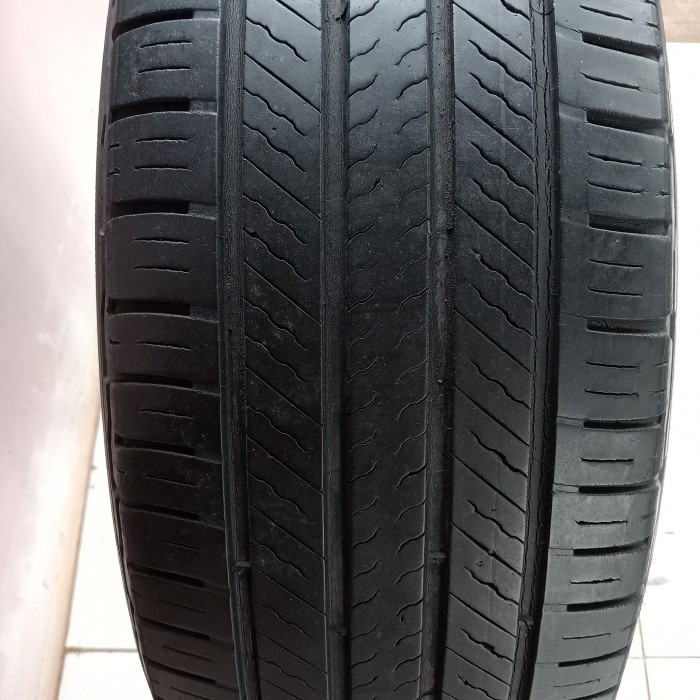 Ban Mobil Second 215/65 R16 Michelin Layak Pakai  (NOS)