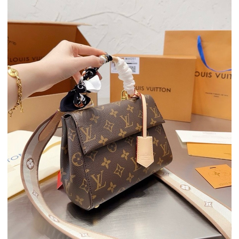 Tas Wanita Lv Cluny Small Monogram 20cm GHW in Double Box
