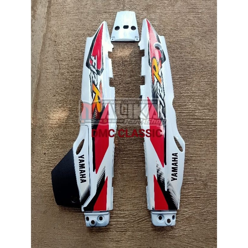 Cover bodi bok aki yamaha Fiz r bodi belakang set bok aki set striping Fiz r putih