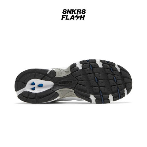 NEW BALANCE 530 WHITE SILVER NAVY Sepatu Sneakers Unisex - MR530SG - Size 45