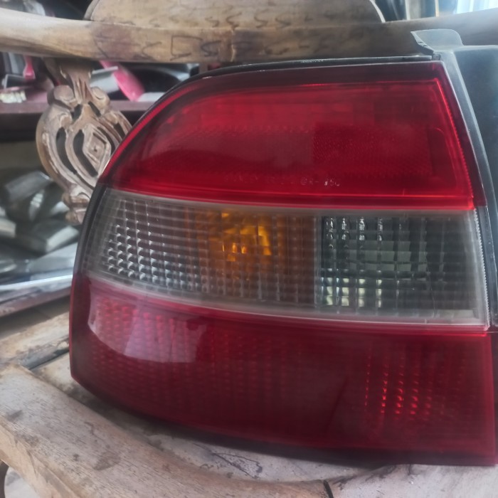 Stop Lamp Lampu Belakang Honda Accord Cielo  0riginal Tahun 1994 sd 1995