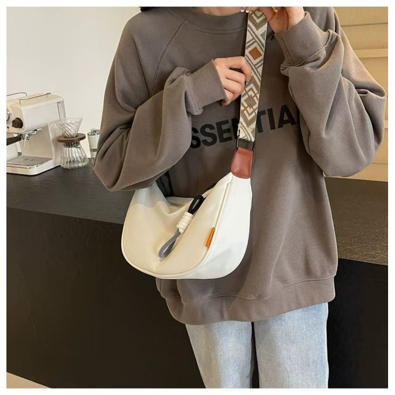 BS0129 - Tas Selempang Kekinian Tas Olahraga Tas Selempang Muat banyak