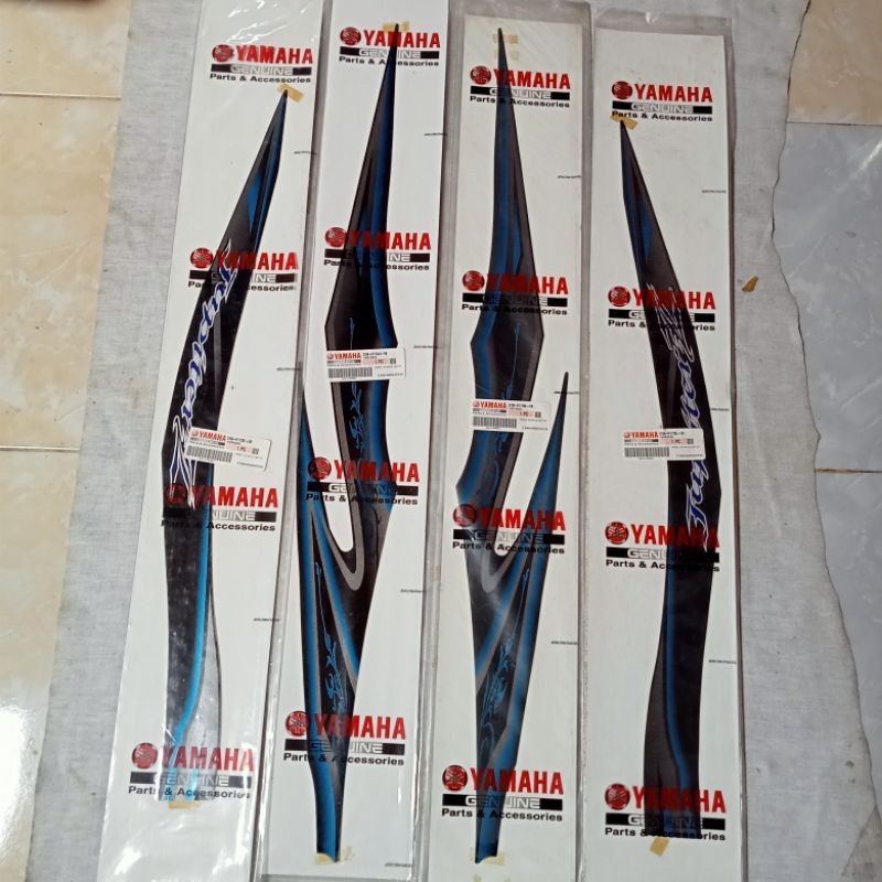 striping body belakang stiker Yamaha Jupiter z new robot 2010 BIRU hitam original YGP