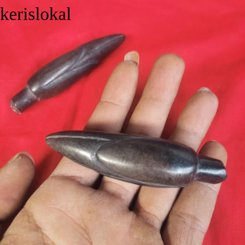 Sepasang Batu Kantil Hitam Antik Sepaket Isi Dua Batu KL6