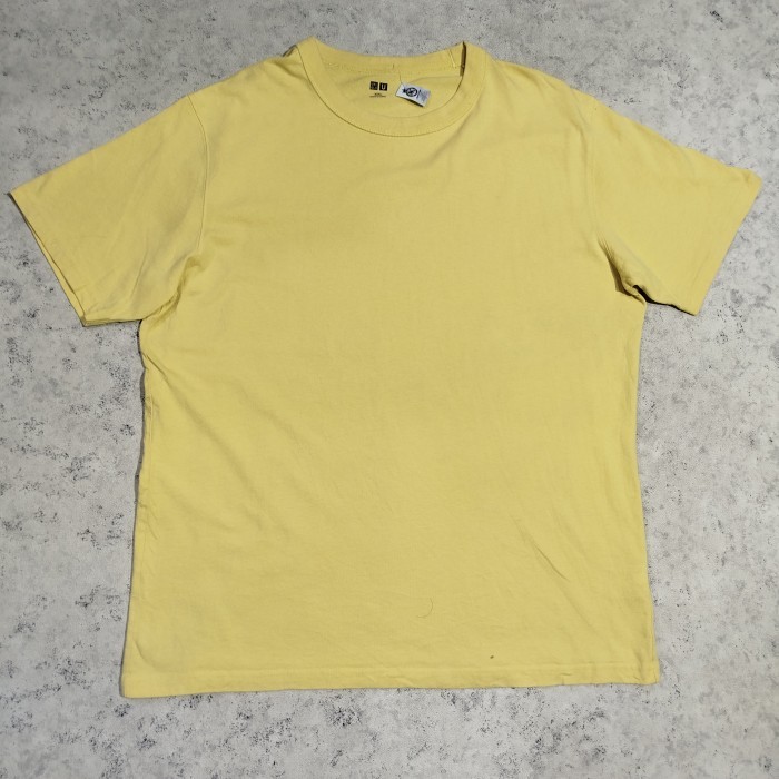 Kaos polos kuning UNIQLO big size