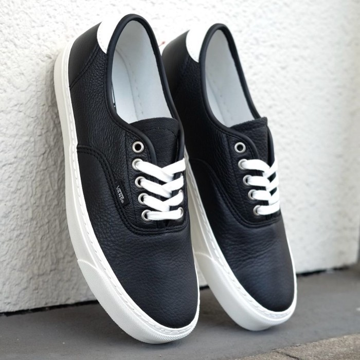 VANS AUTHENTIC LUX LEATHER BLACK WHITE ORIGINAL