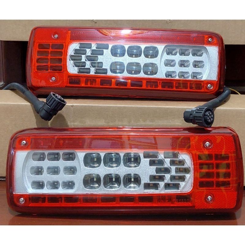 Lampu Belakang Stop Lamp Truk Volvo Pendek 24V