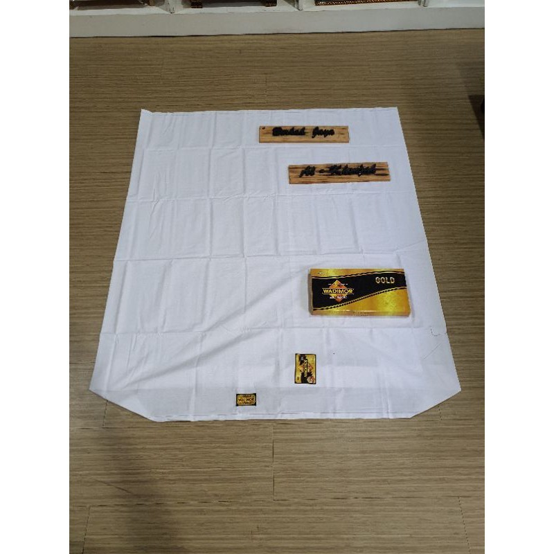 BAHAN PREMIUM / Sarung Tenun Pria PUTIH POLOS WADIMOR