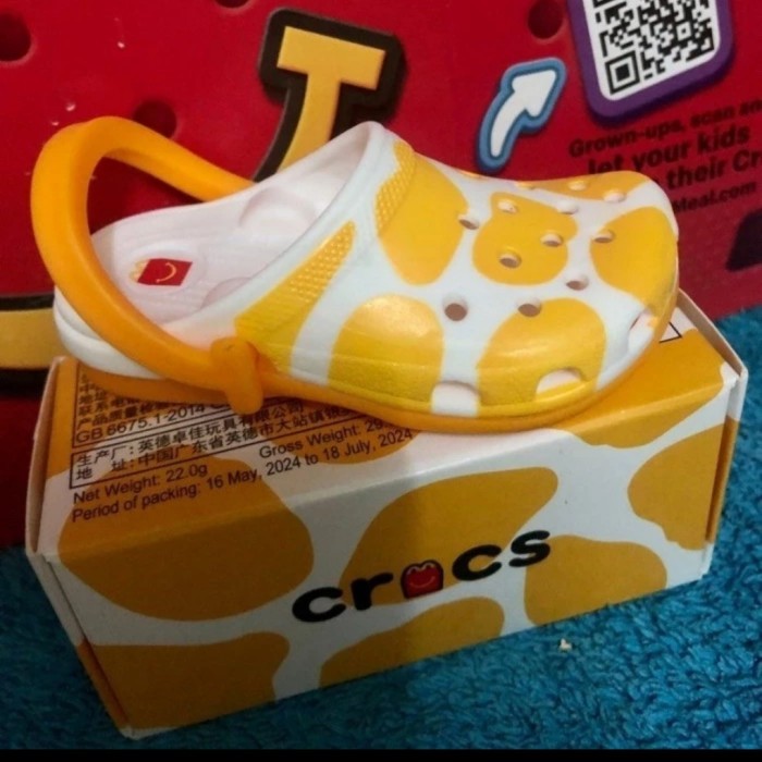 crocs mcdonald happy meal - motif 8