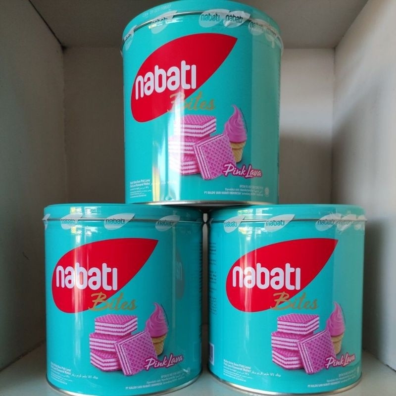 

NABATI wafer kaleng pink lava 287 gr