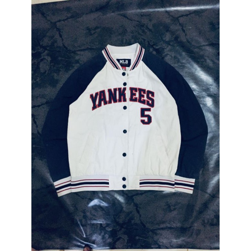 VARSITY MLB YANKES