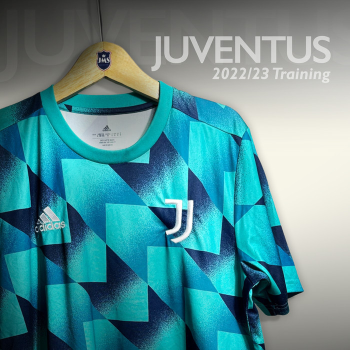 2022-23 JUVENTUS TRAINING SHIRT