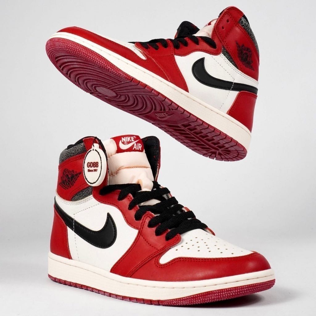 Nike Air Jordan 1 High Chicago Lost And Found 2022 Red White Black Sepatu Casual Gym Olahraga Joging