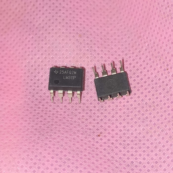 IC LM311 LM 311 311P N LM311P ori original texas instrumen A