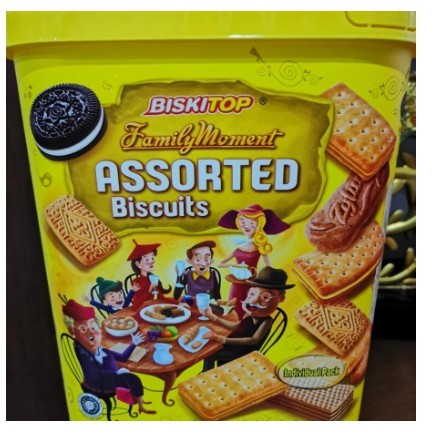

Biskitop Family Moment Paket 2pcs x 600gr/Biscuit Kaleng Lebaran/ Kue Lebaran