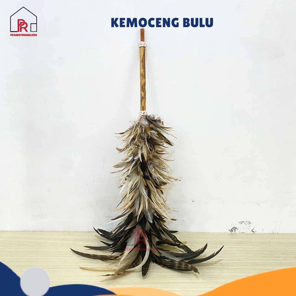 Sulak Kemoceng Bulu Ayam Warna Coklat Hitam / Alat Bersih Debu Rumah