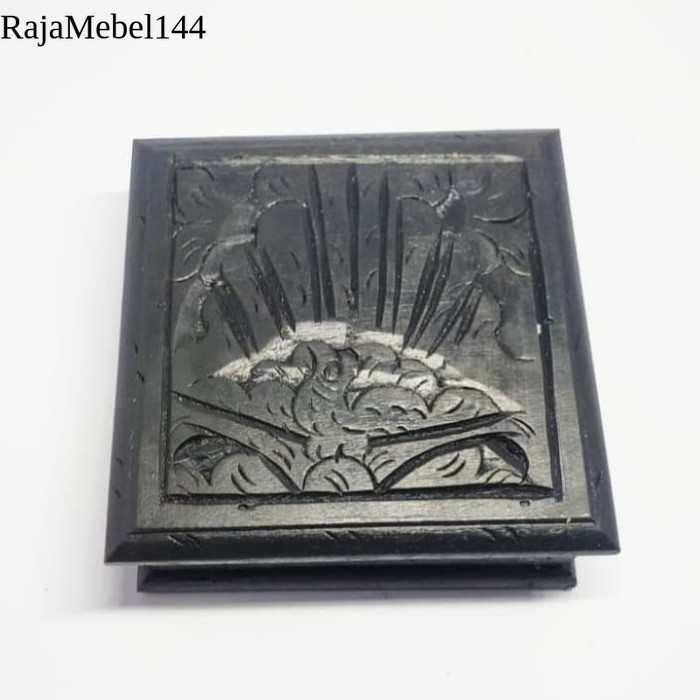 

Kotak Kayu Ukir Persegi Tempat Penyimpanan Perhiasan Batu Mustika free ongkir