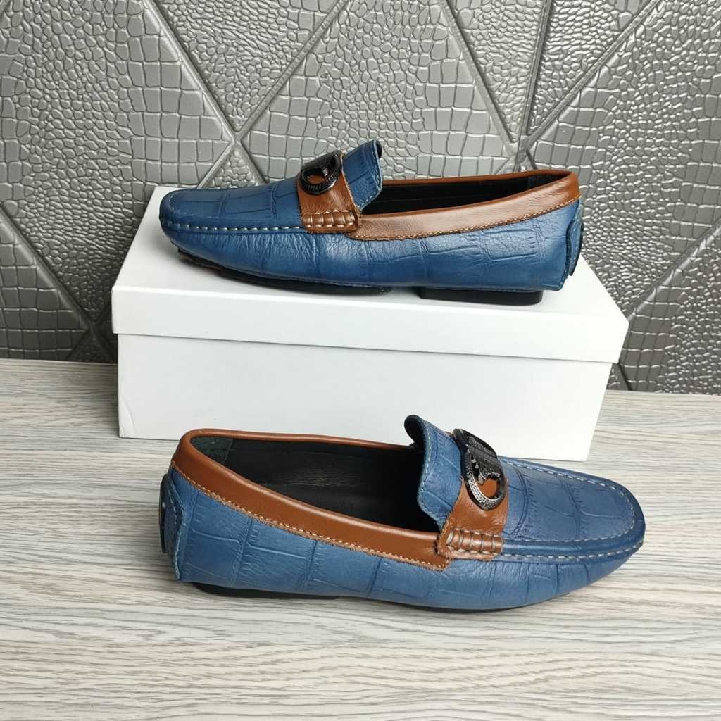 D893 sepatu loafer versace biru cowok import loafers slip on pria top branded new