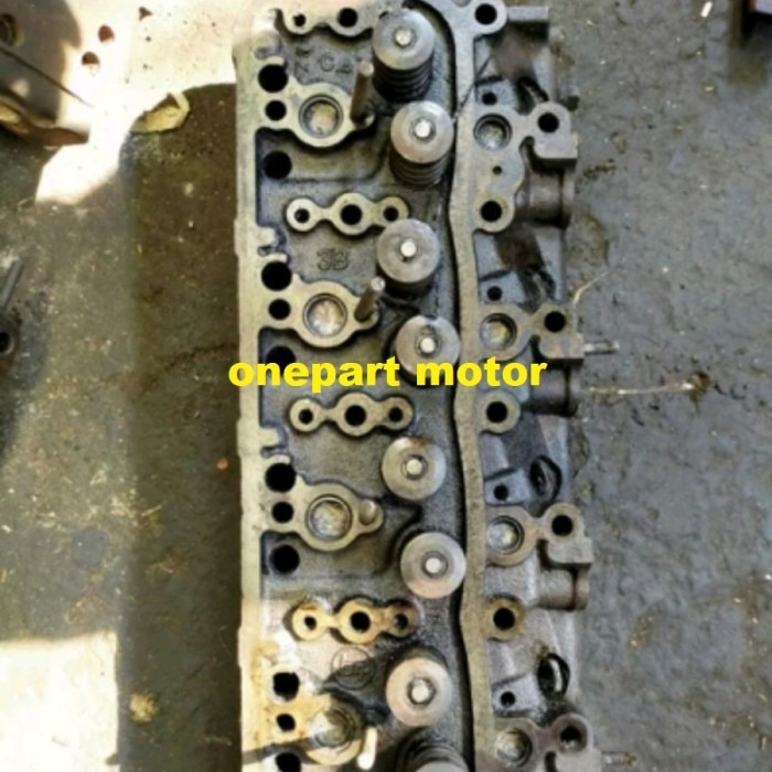 deksel cylinder head Toyota hardtop diesel 3b original